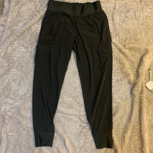 ATHLETA Sweat Pants in Green Size 4